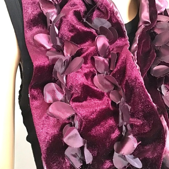 Beautiful Burgundy Women’s Scarf with Cute Details that looks like Tiny Flowers - Picture 3 of 5